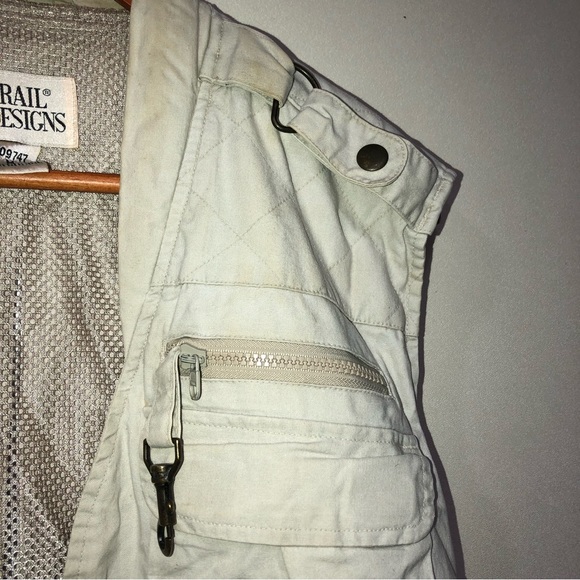 #1158 Trail designs outdoor fishing, hiking lots of pockets Vest Med - Picture 5 of 12